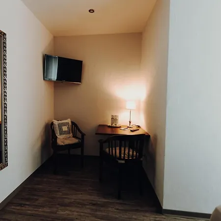 Kleine Hotel *